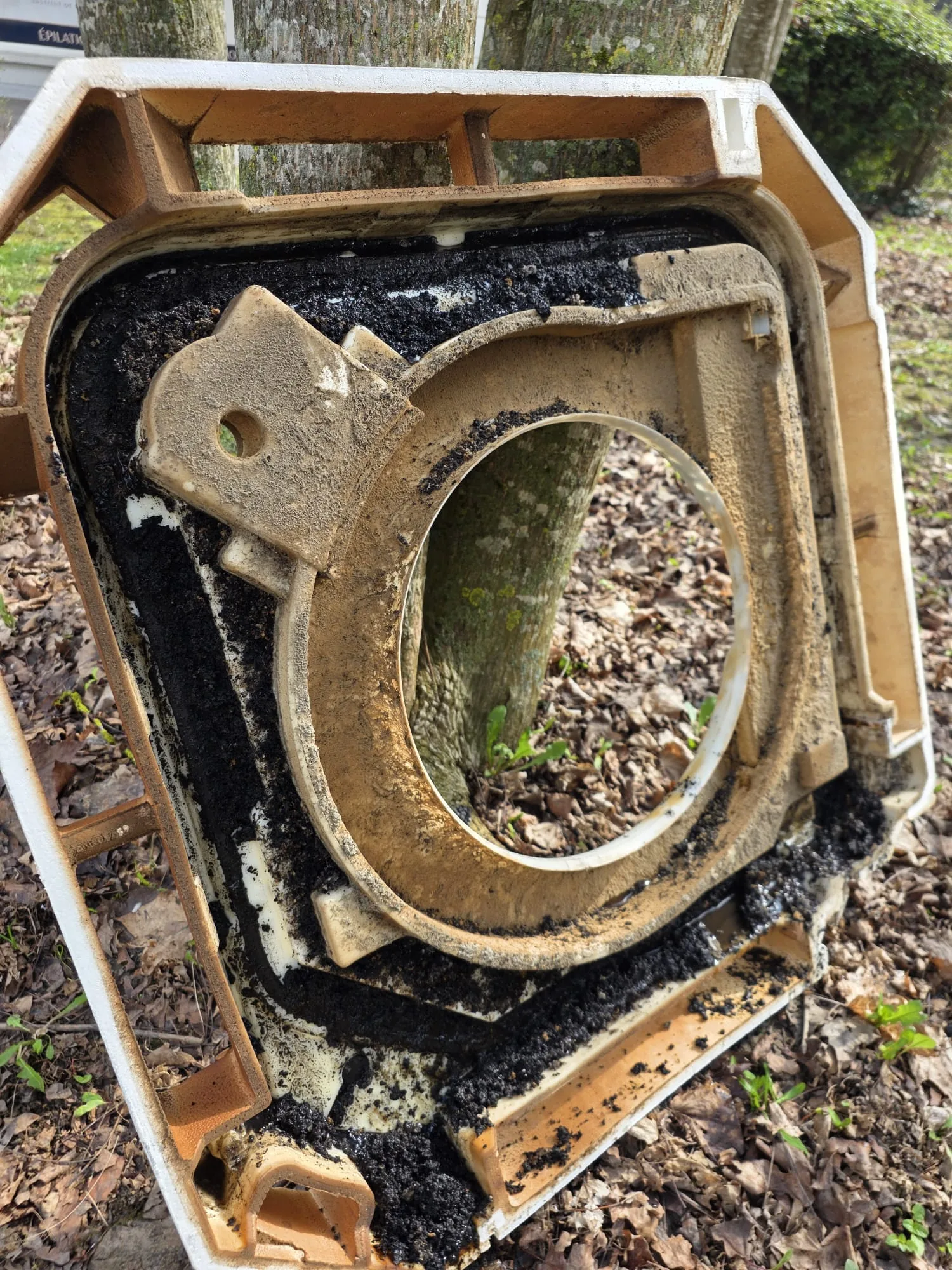 Grille de cassette encrassée, avant nettoyage